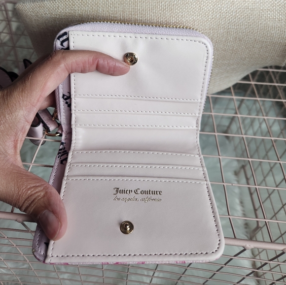 Juicy Couture Pink Card Holder with Bow Accent - Picture 3 of 4